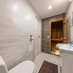شقة Old Town, Beautiful Yard View, Sauna تالين