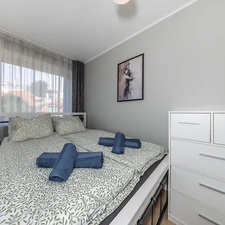 Daire Old Town, Beautiful Yard View, Sauna Tallinn