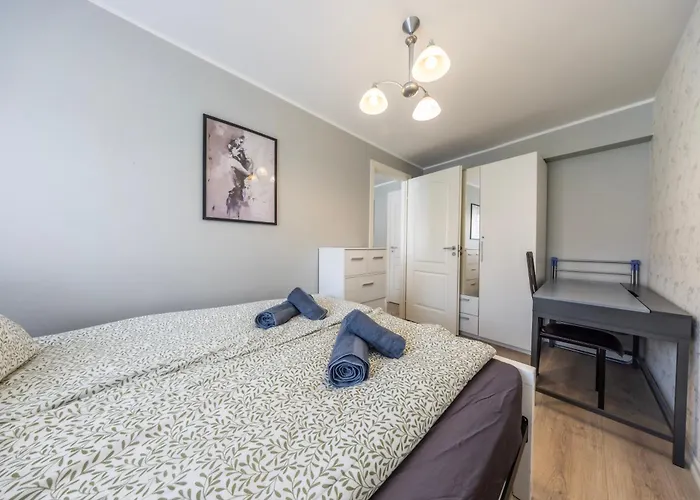 Διαμέρισμα Old Town, Beautiful Yard View, Sauna