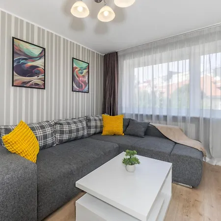 Apartamento Old Town, Beautiful Yard View, Sauna *